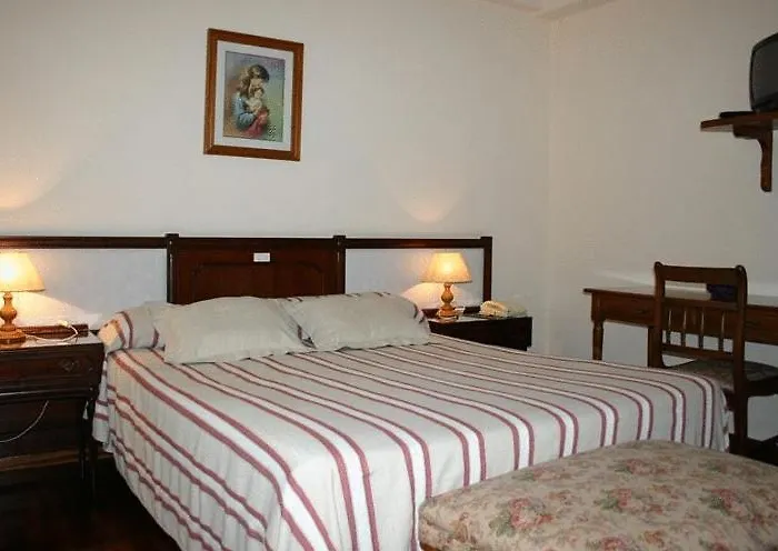 Hotel Hotel O Pino *